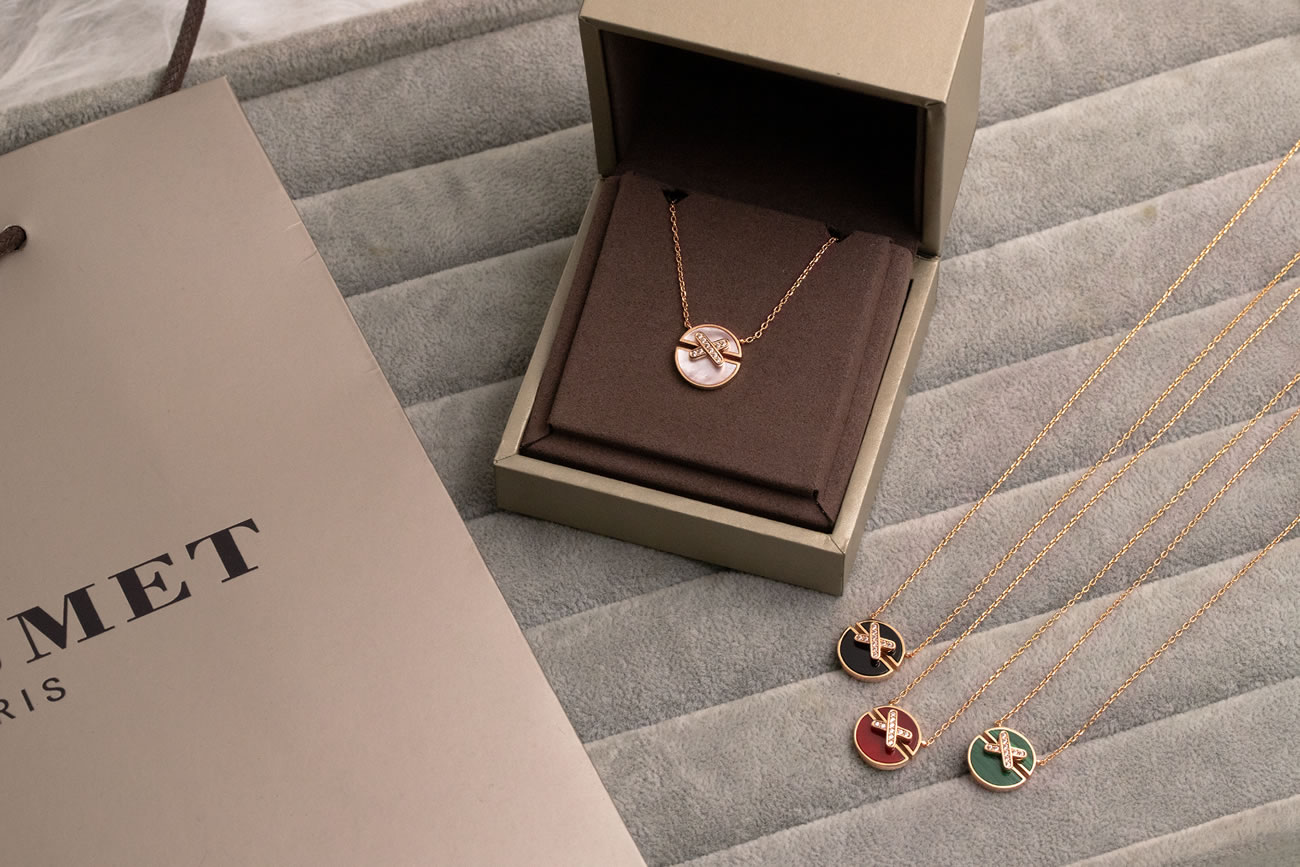 Chaumet Pendant (8) - www.newkick.vip